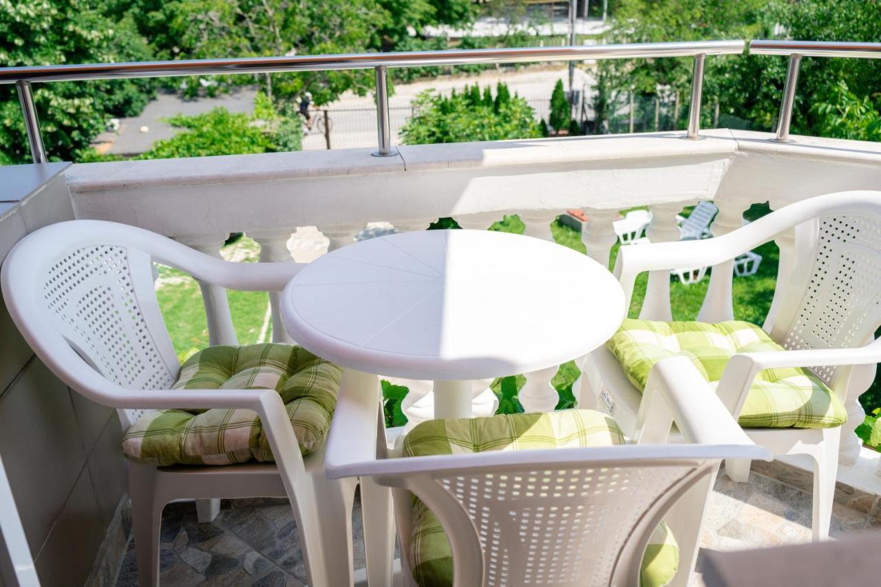 Къща За Гости Slav Hotel Varna Exterior photo