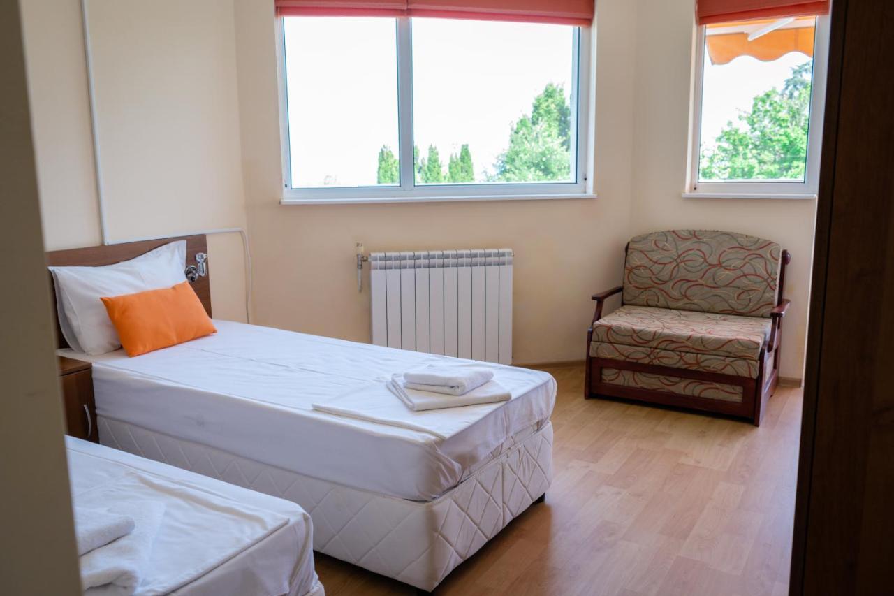 Къща За Гости Slav Hotel Varna Exterior photo